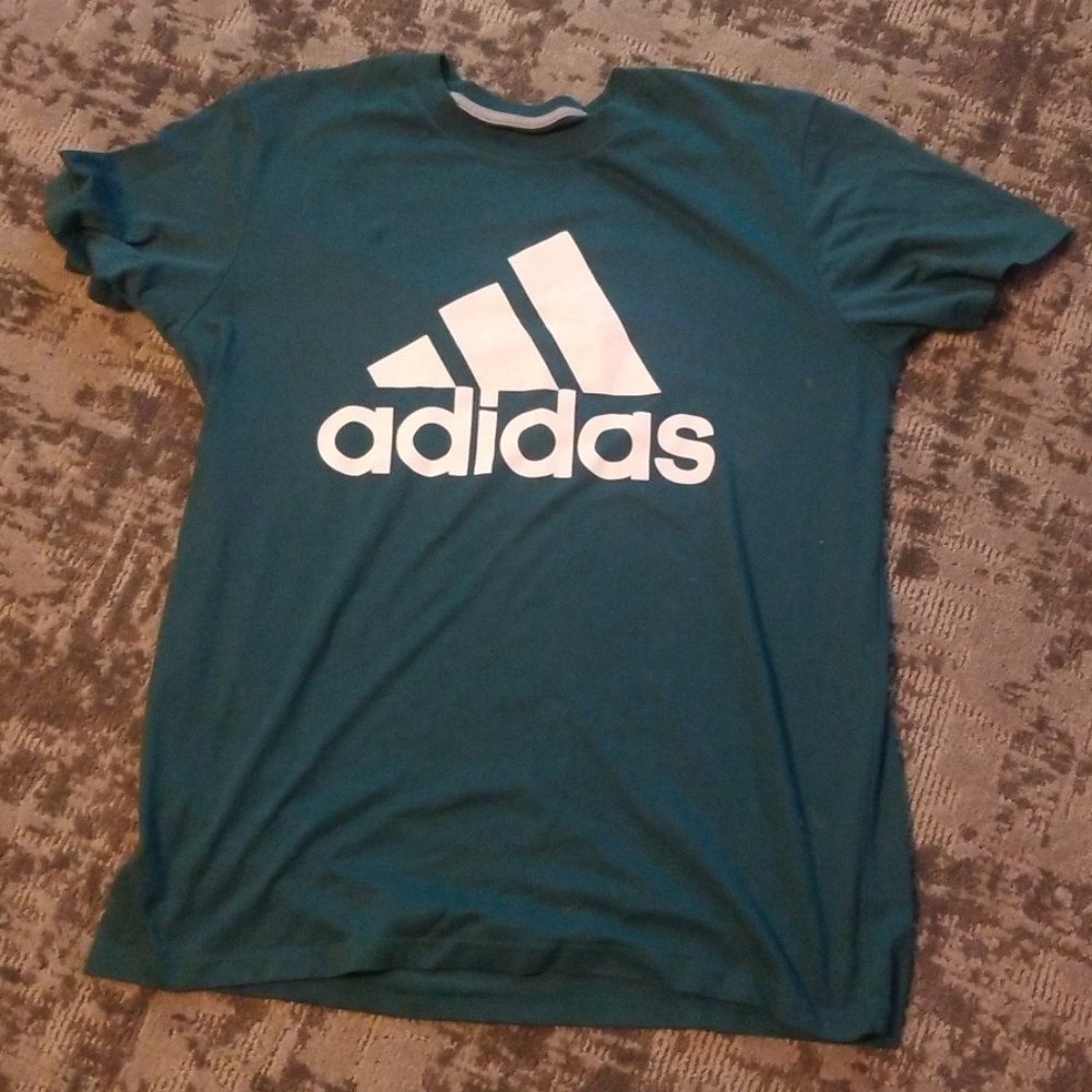 Adidas T-shirt